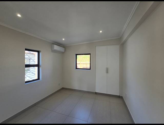 2 BEDROOM HOUSE FOR SALE IN SHAKAS ROCK